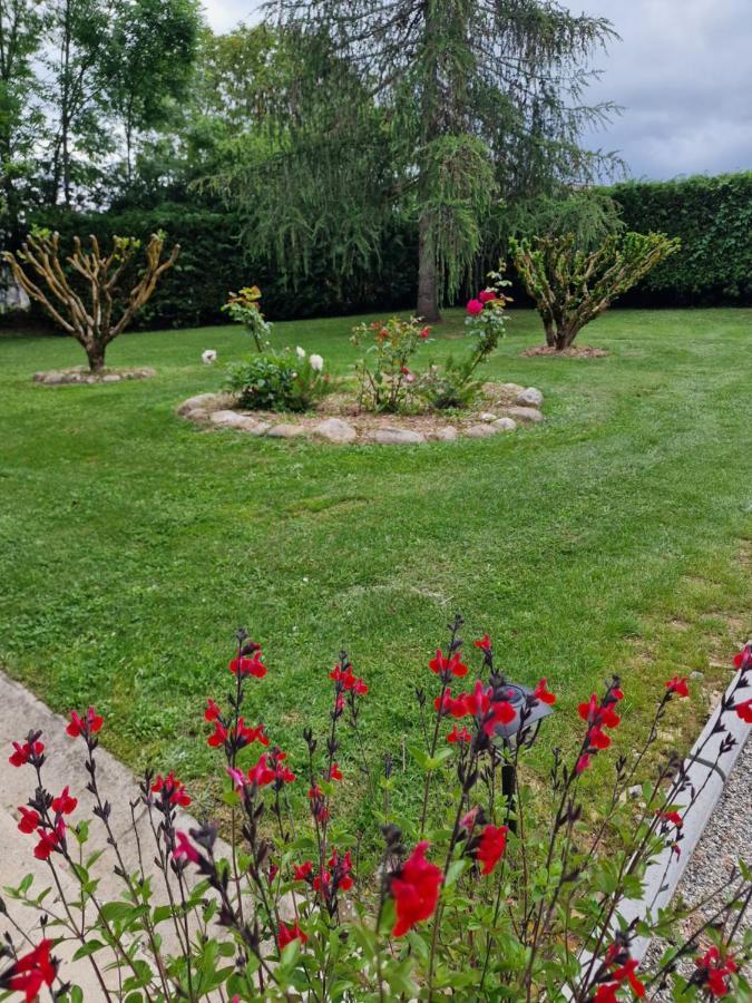 Gite L'Enclos O Rendez-Vous Roquefeuil-Pays De Sault- Avec Jardin Экстерьер фото